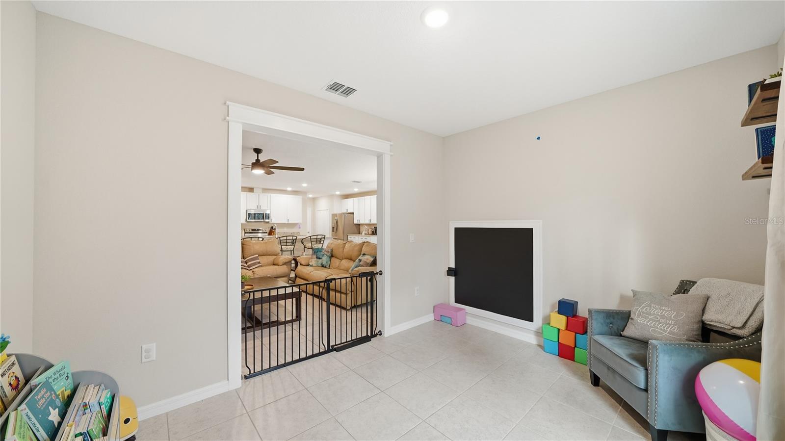 Image 32 of 53 For 4555 Alvin Street