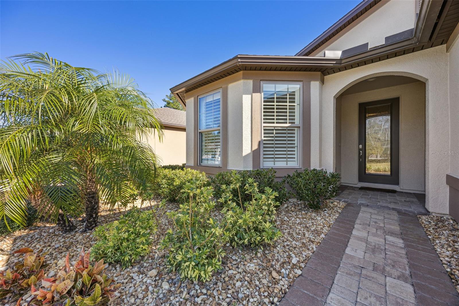 Image 4 of 88 For 76 Artist Oaks Court