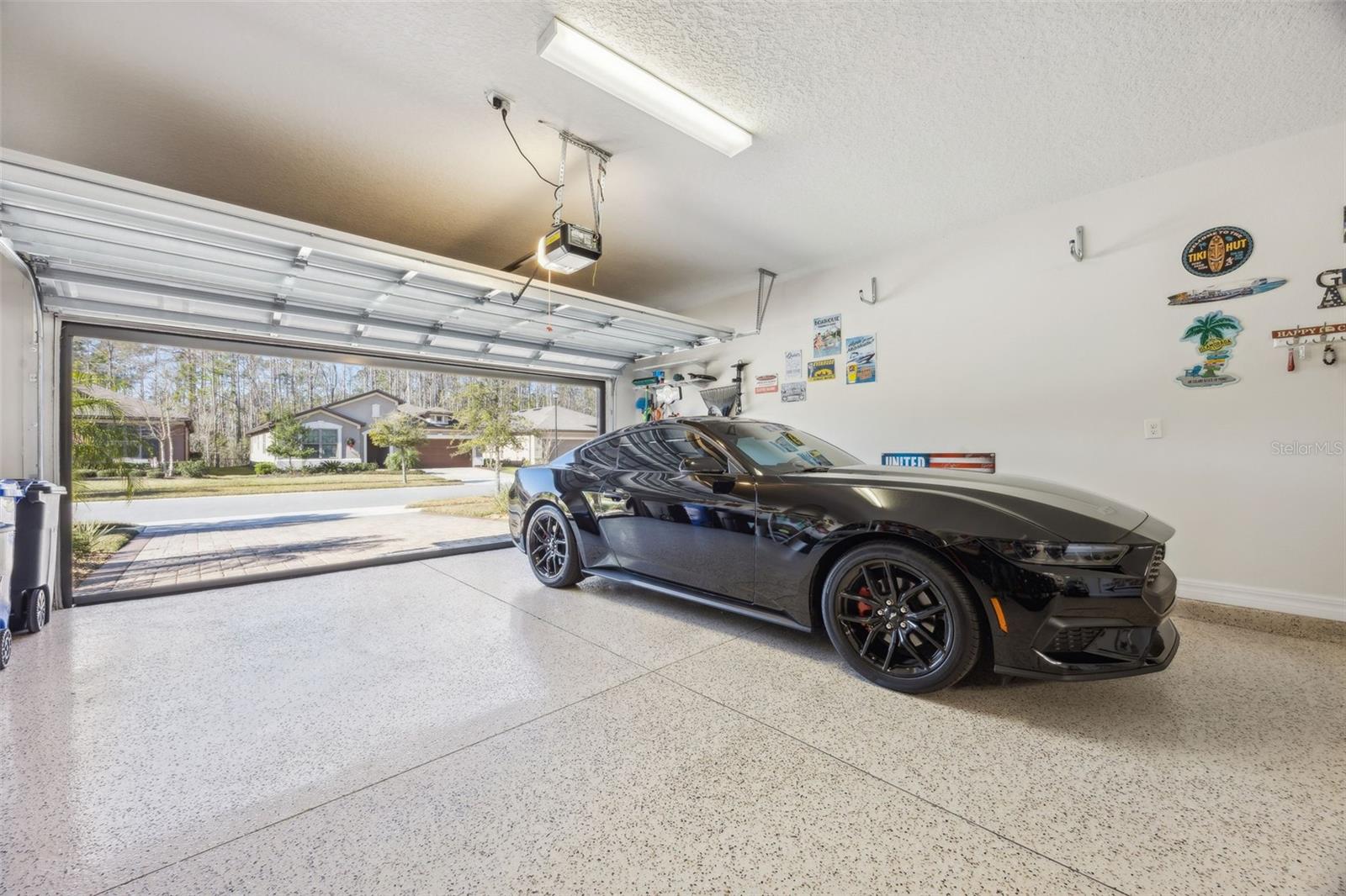 Image 40 of 88 For 76 Artist Oaks Court