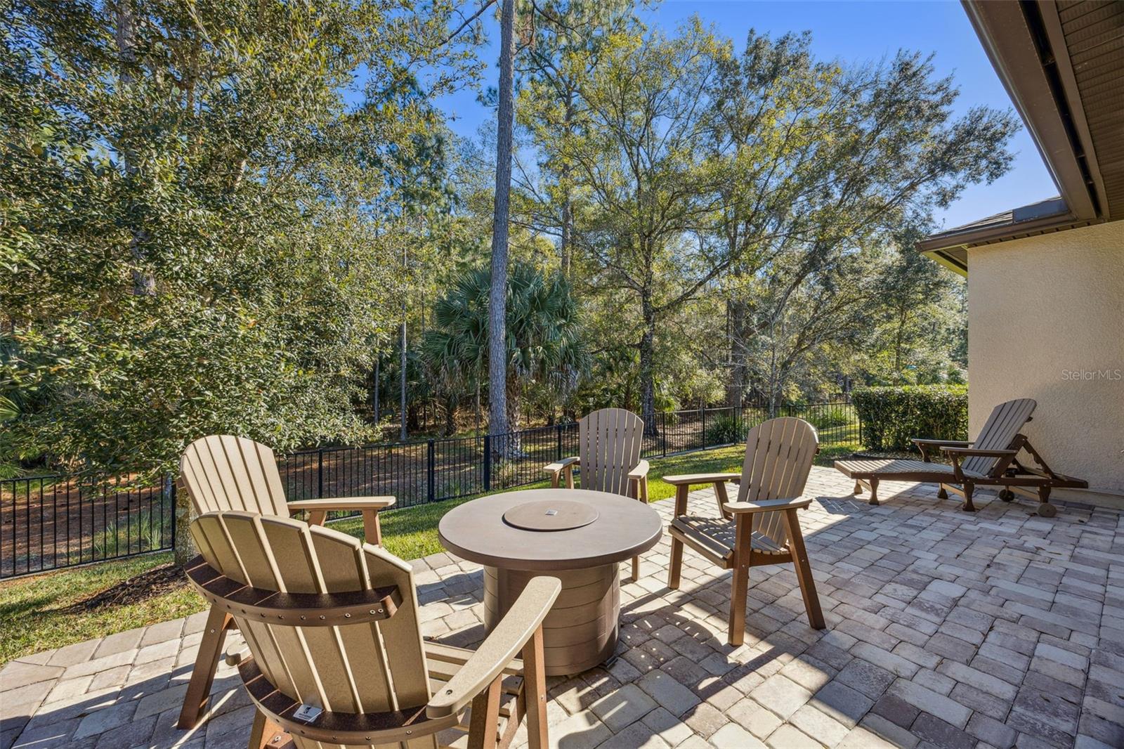 Image 47 of 88 For 76 Artist Oaks Court