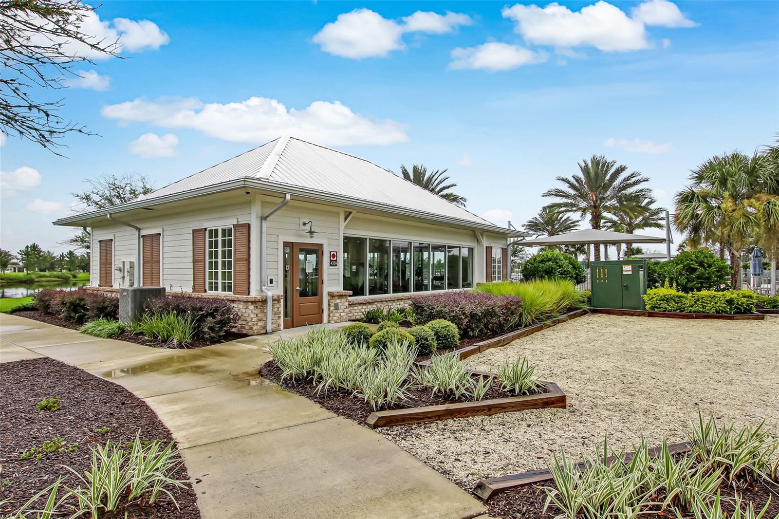 Image 52 of 88 For 76 Artist Oaks Court