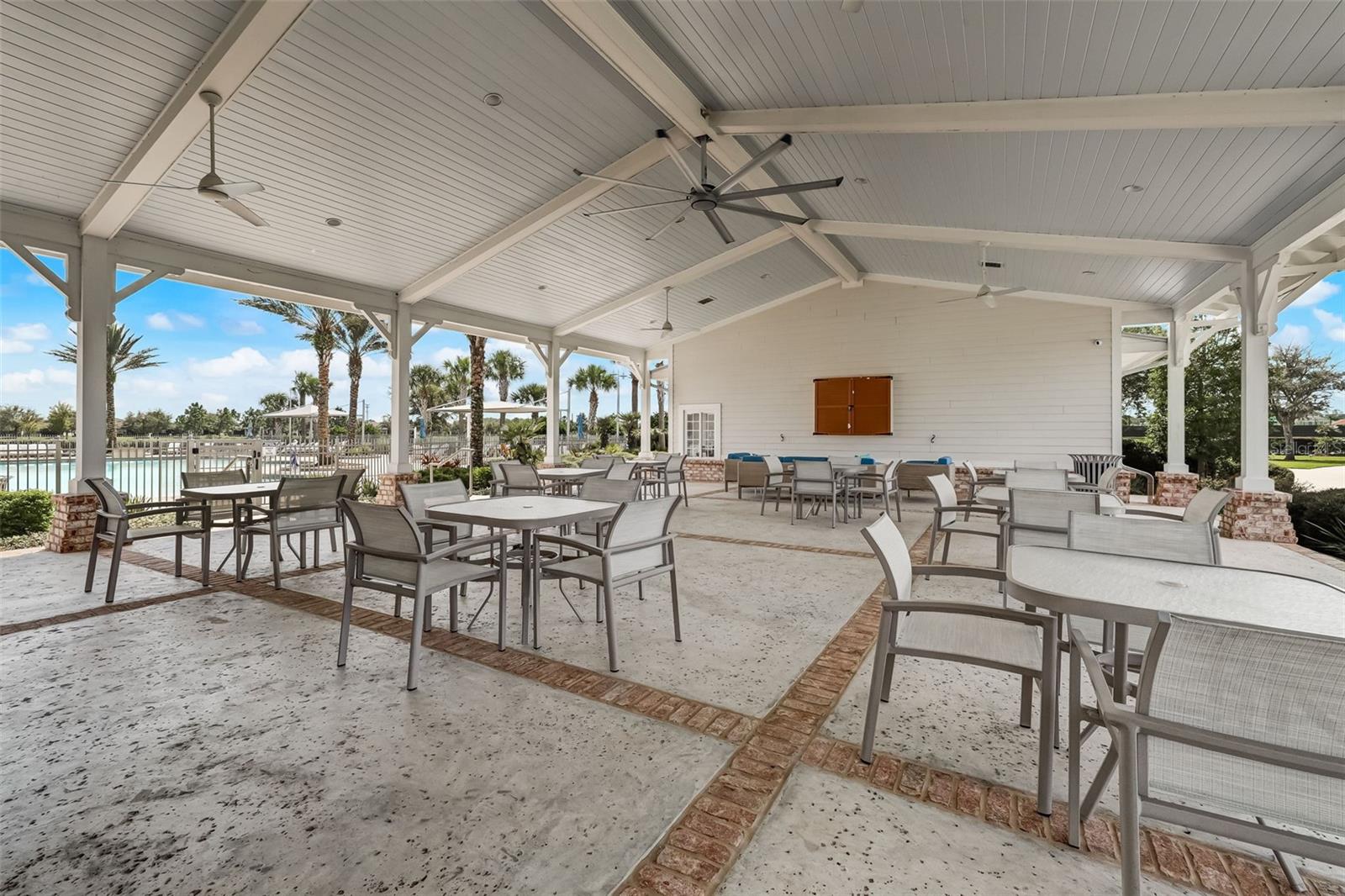 Image 60 of 88 For 76 Artist Oaks Court