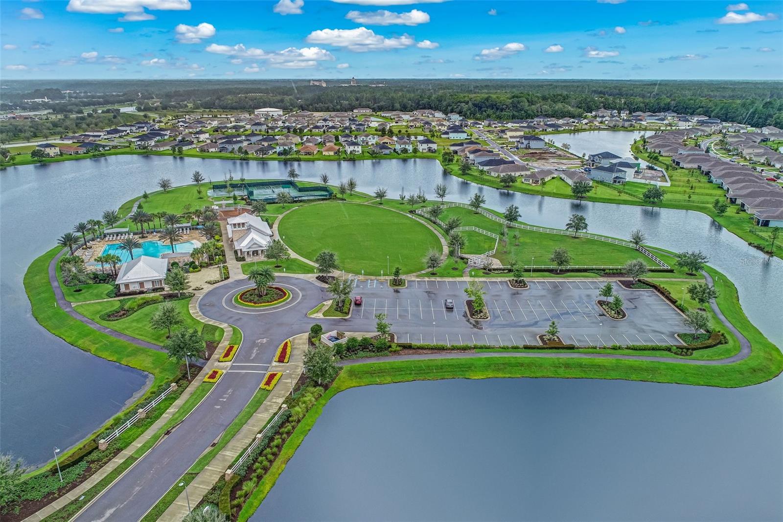 Image 65 of 88 For 76 Artist Oaks Court