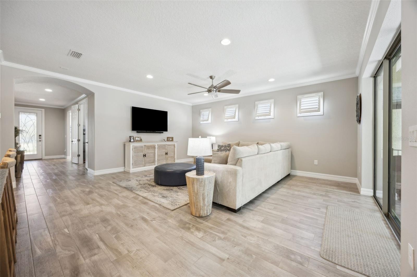 Image 8 of 88 For 76 Artist Oaks Court