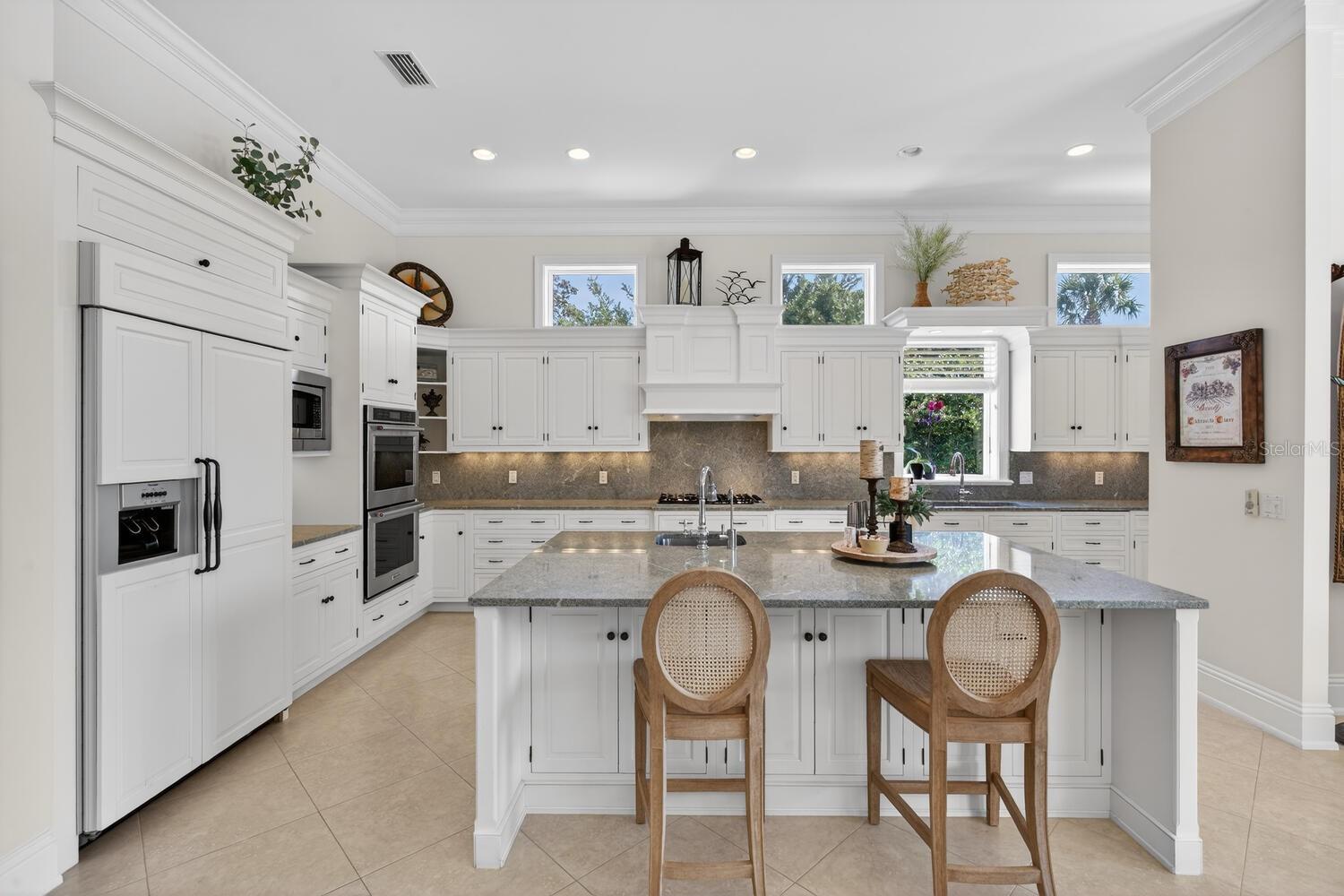 Image 13 of 97 For 7 Capri Court