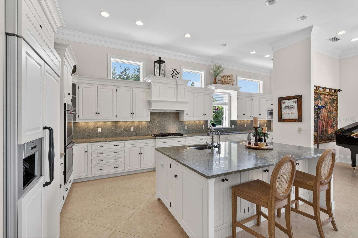 Image 14 of 97 For 7 Capri Court