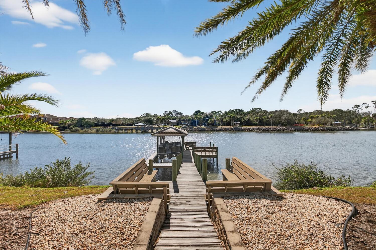 Image 24 of 97 For 7 Capri Court