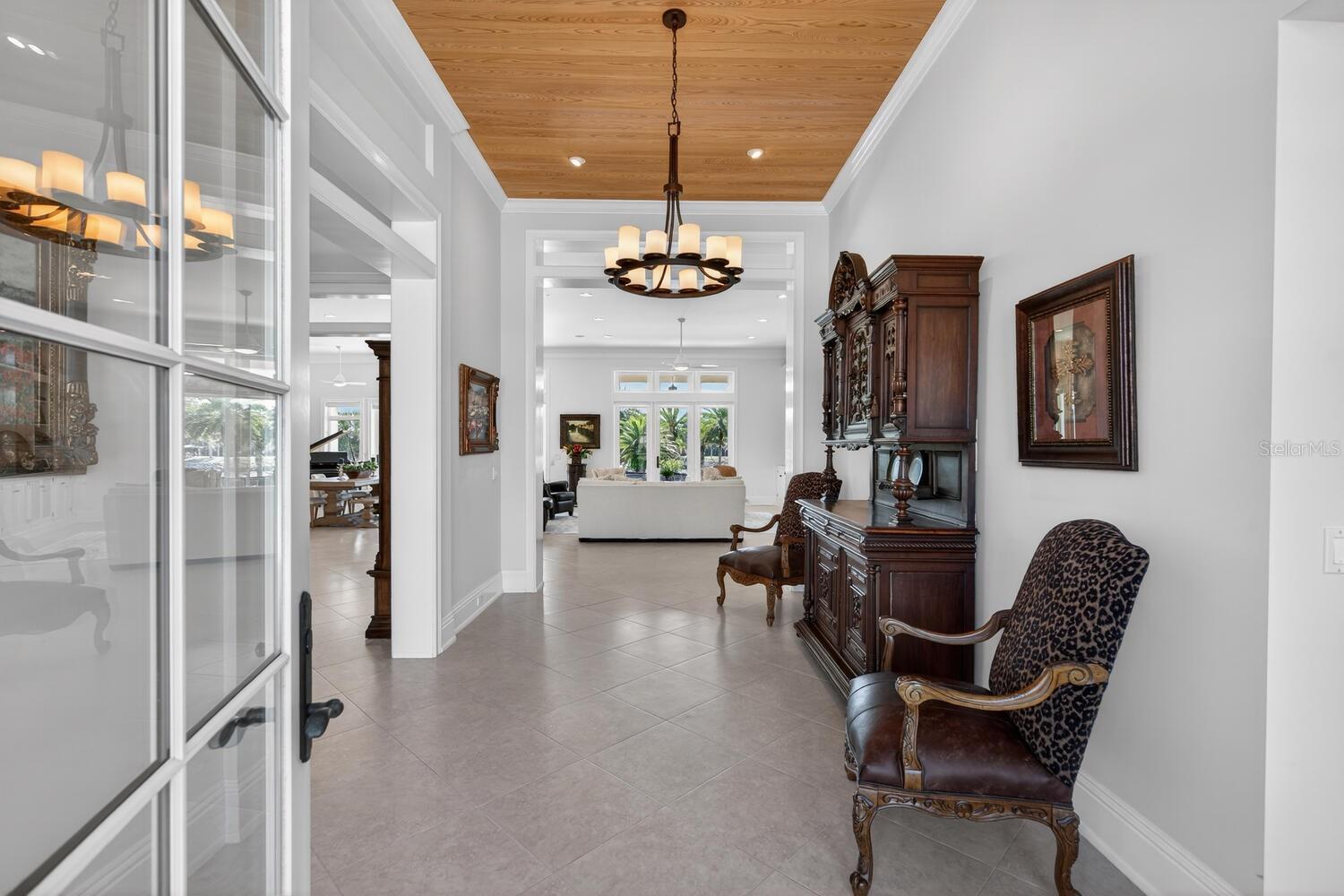 Image 5 of 97 For 7 Capri Court