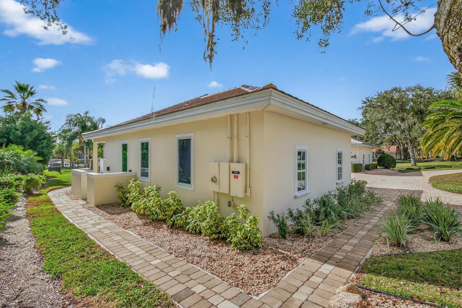 Image 60 of 97 For 7 Capri Court