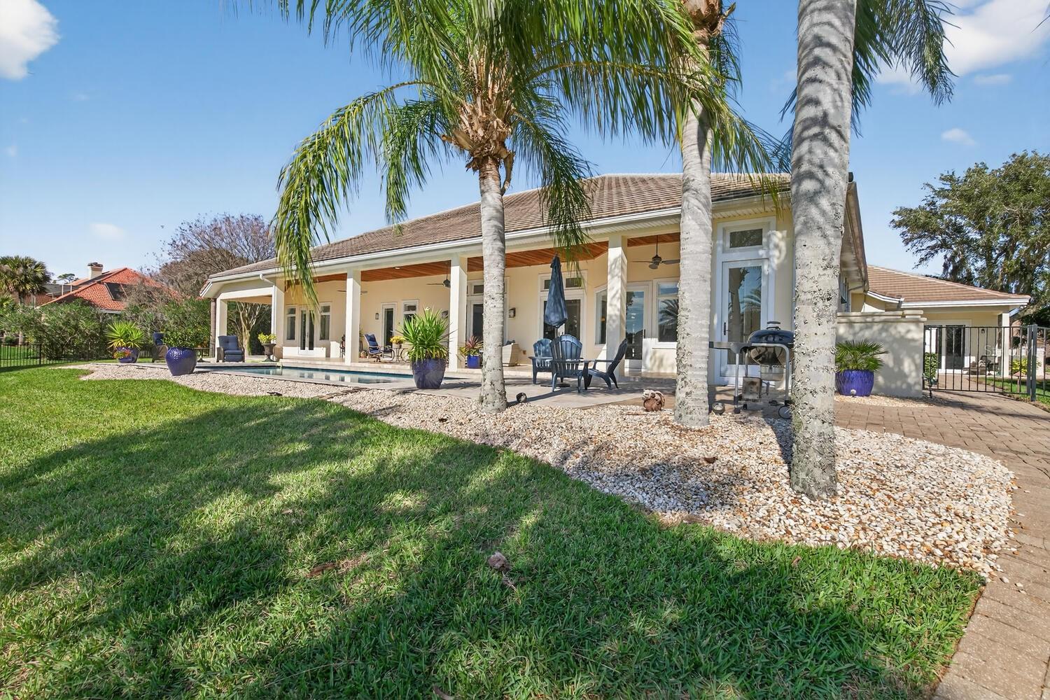 Image 61 of 97 For 7 Capri Court