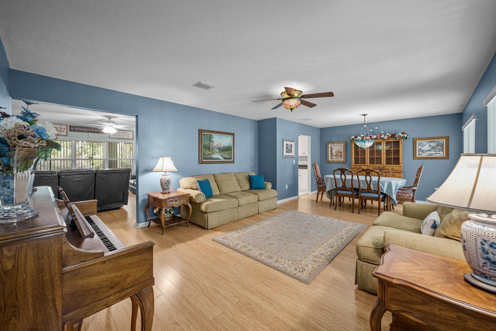 Image 10 of 83 For 14 Burnley Place