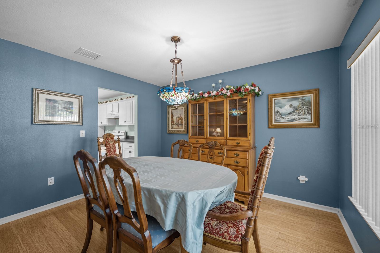 Image 14 of 83 For 14 Burnley Place