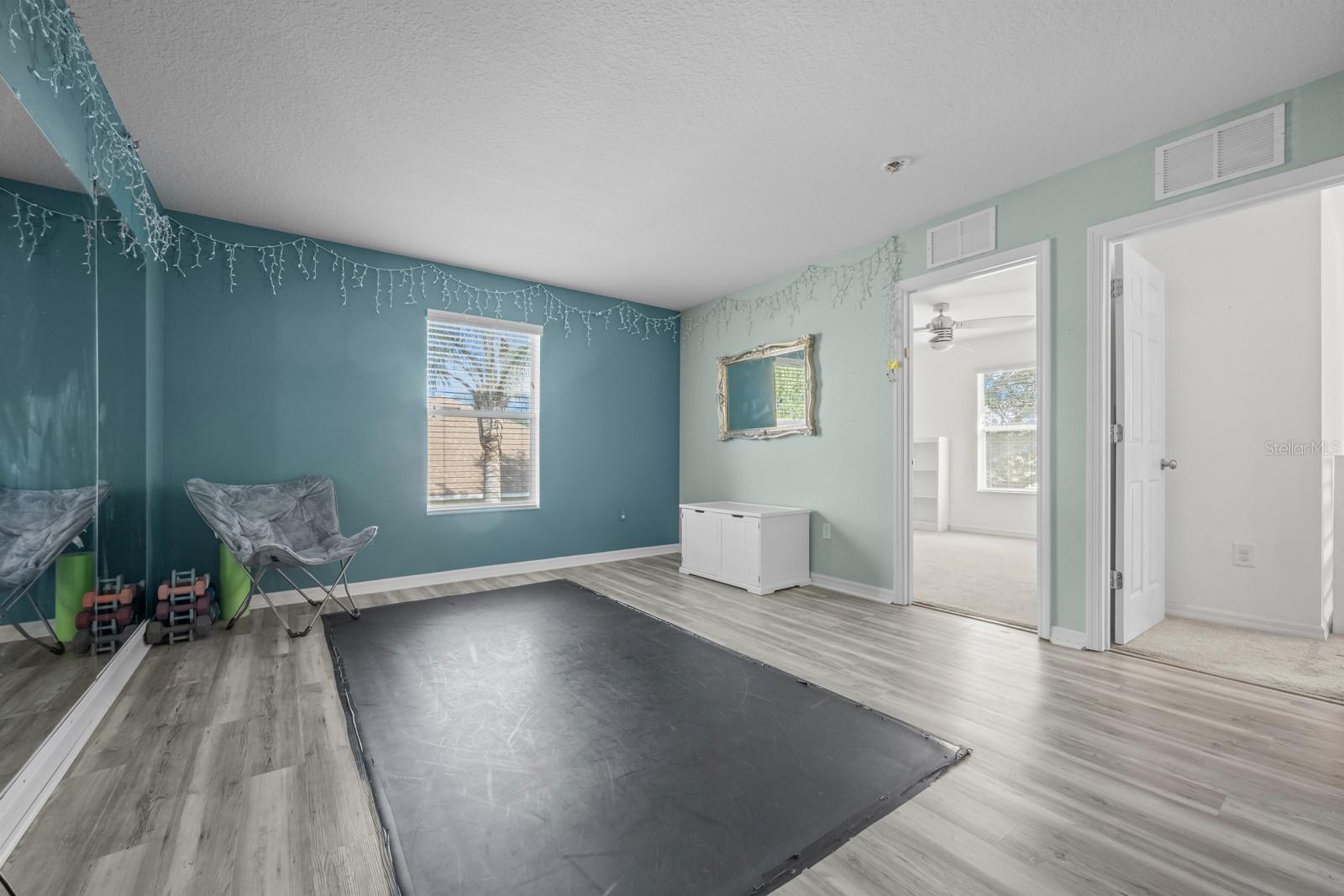 Image 34 of 83 For 14 Burnley Place