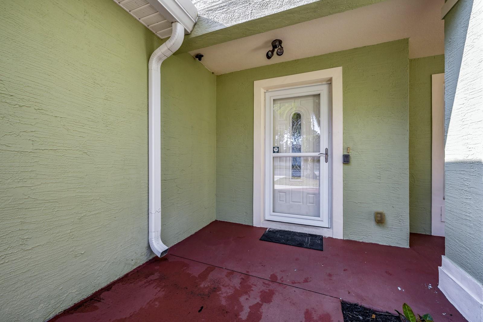 Image 4 of 83 For 14 Burnley Place