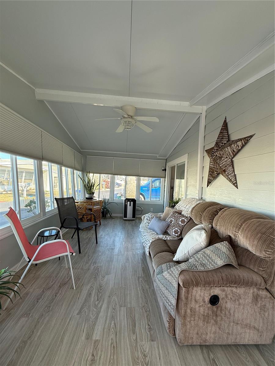 Image 5 of 38 For 207 Monitor Drive