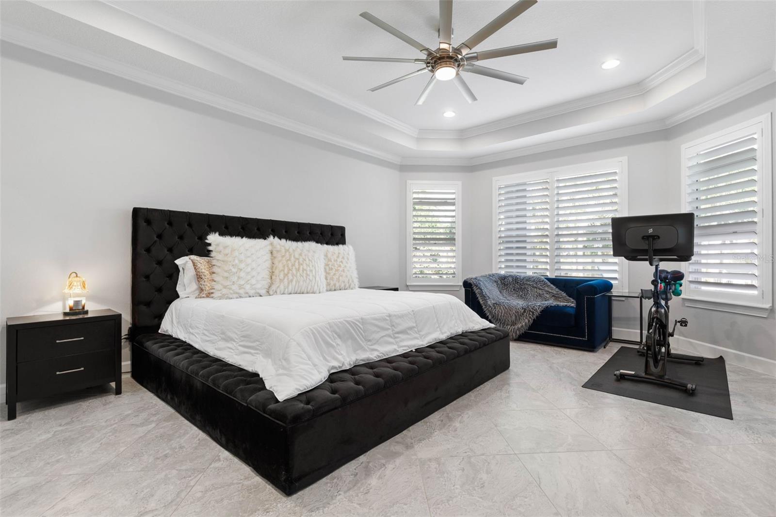 Image 23 of 92 For 173 Island Estates Parkway