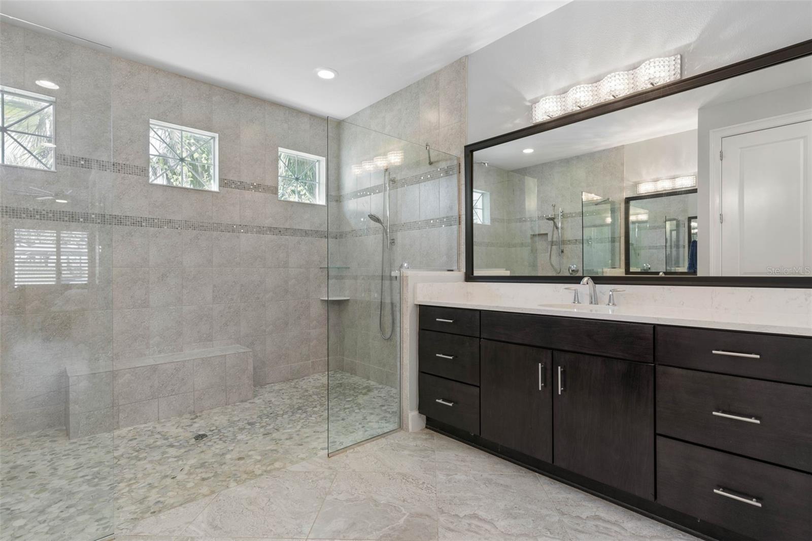 Image 26 of 92 For 173 Island Estates Parkway