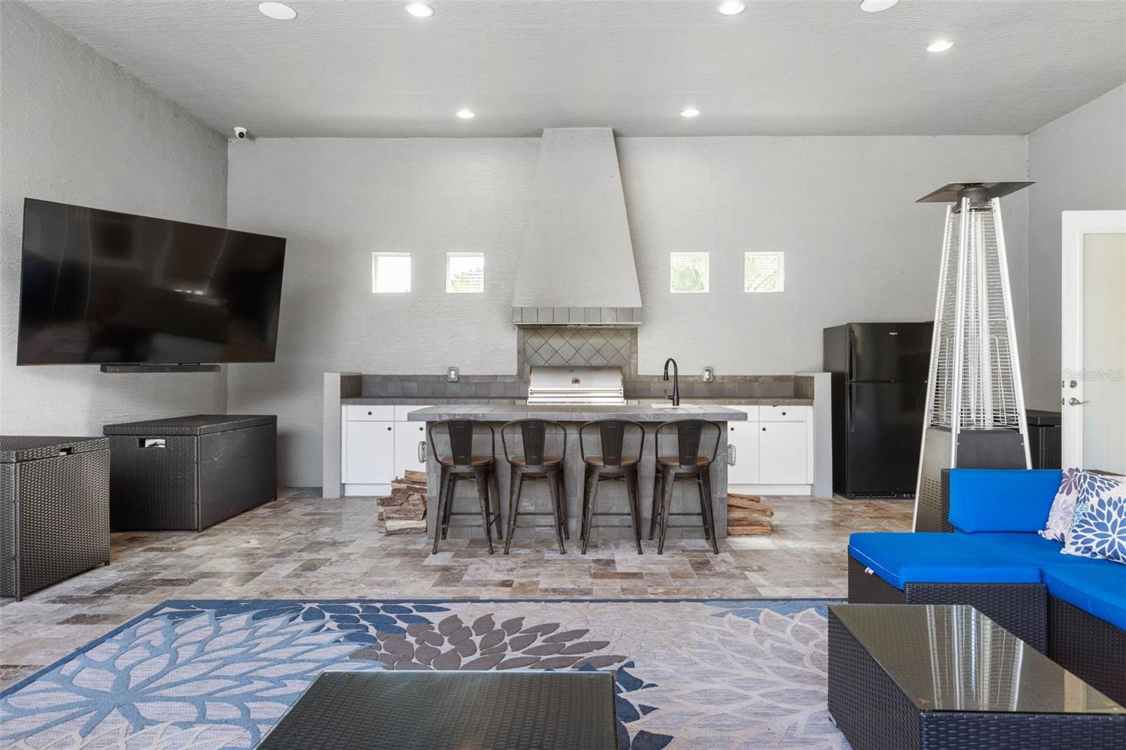 Image 42 of 92 For 173 Island Estates Parkway