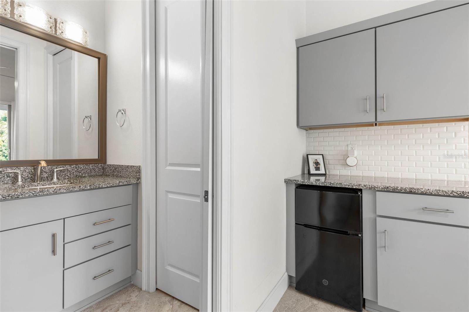 Image 50 of 92 For 173 Island Estates Parkway