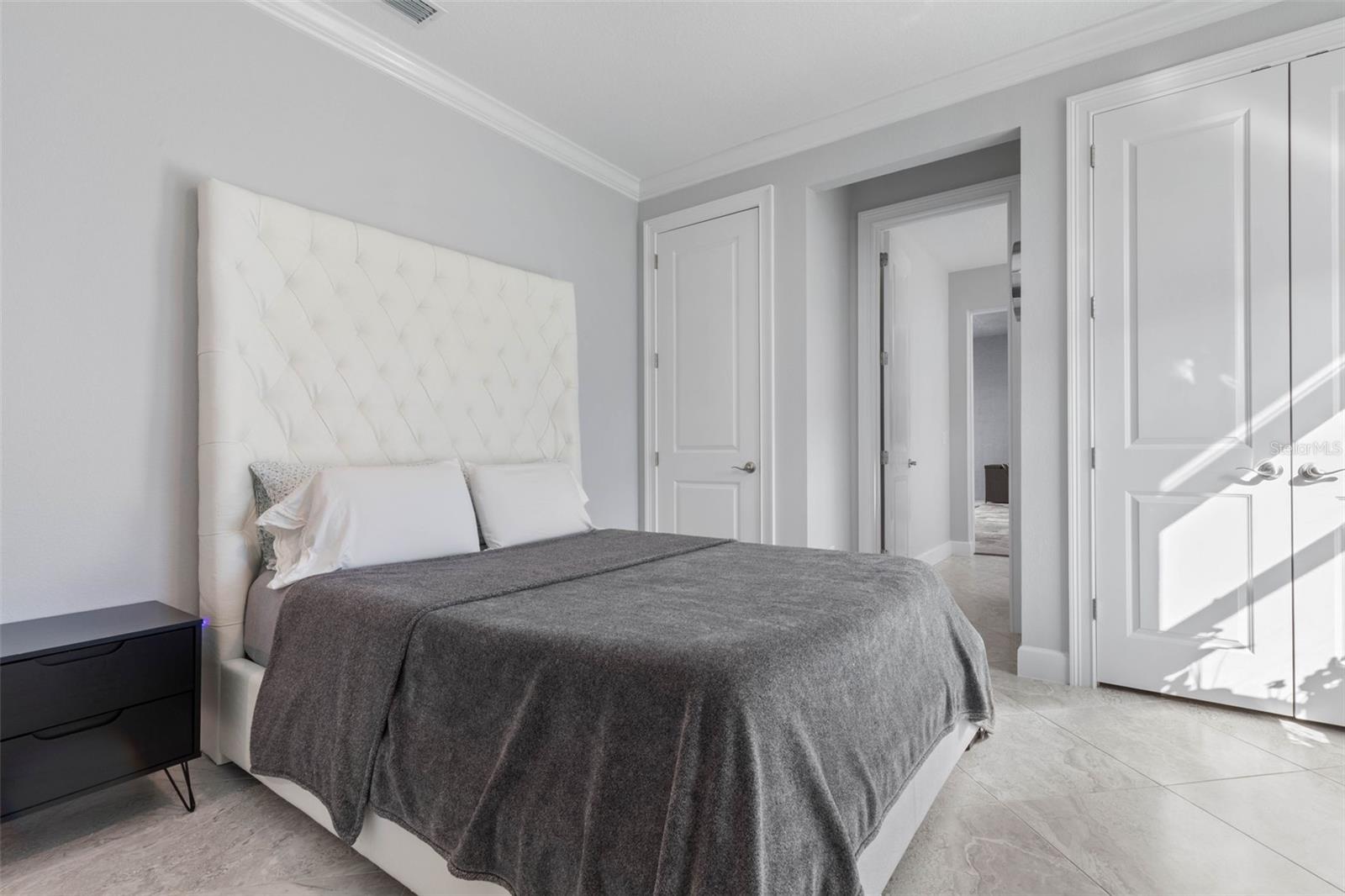 Image 63 of 92 For 173 Island Estates Parkway