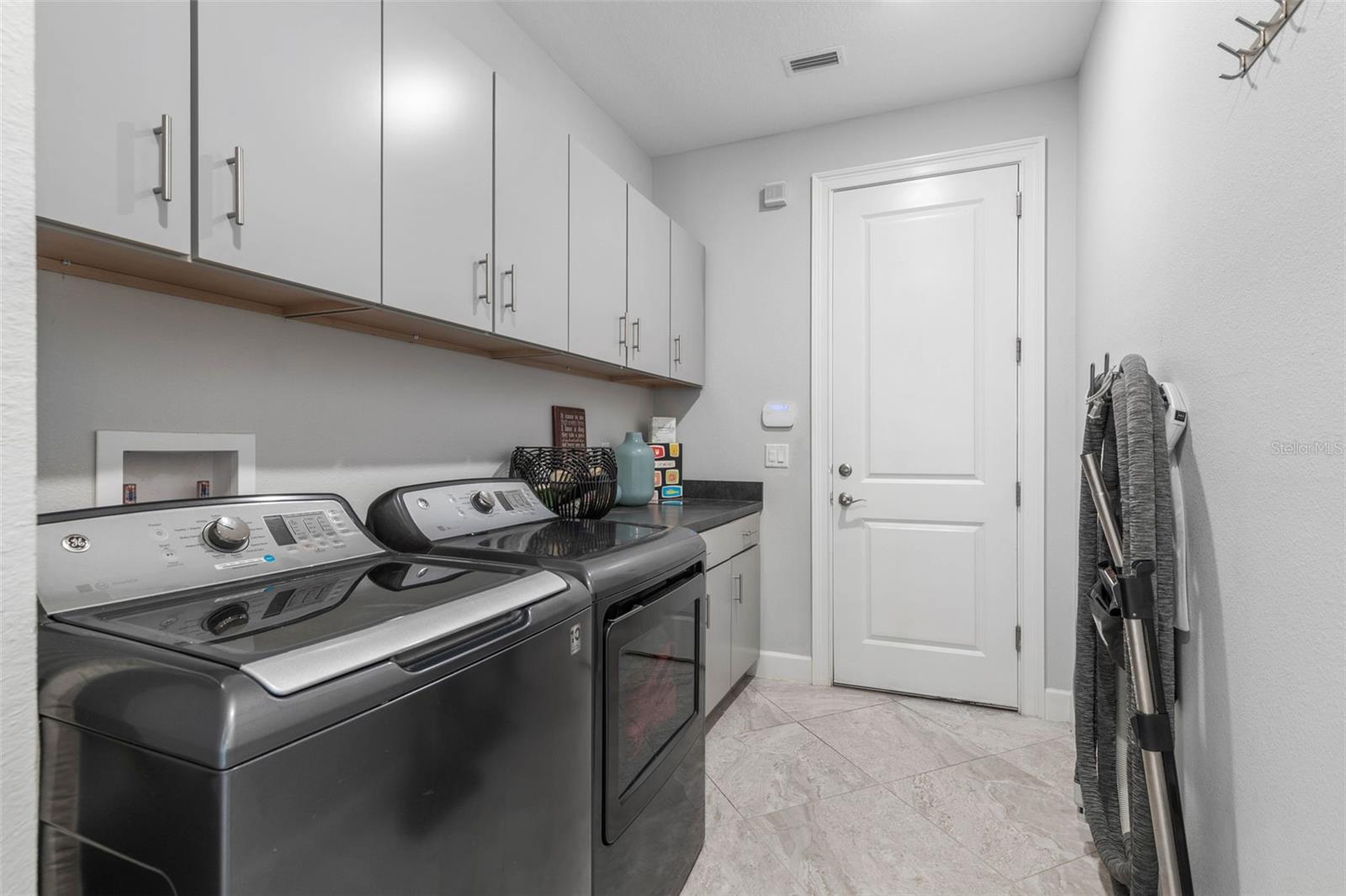 Image 66 of 92 For 173 Island Estates Parkway