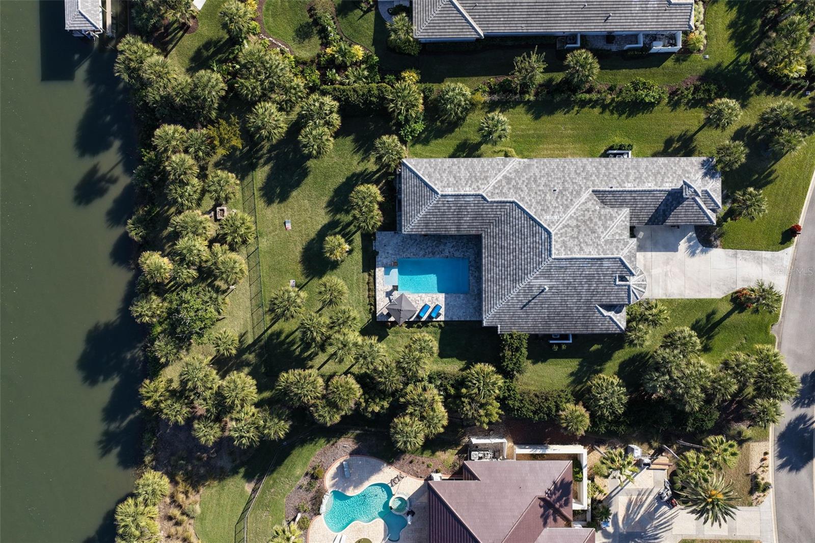 Image 9 of 92 For 173 Island Estates Parkway