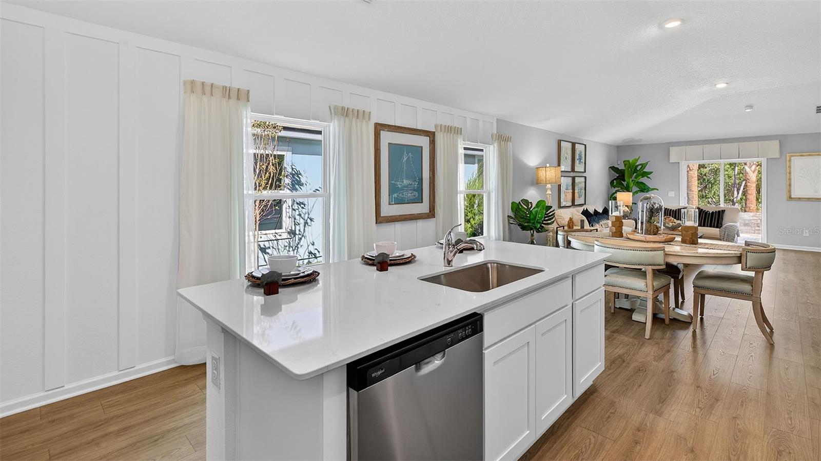 Image 7 of 56 For 24 Flagstick Lane