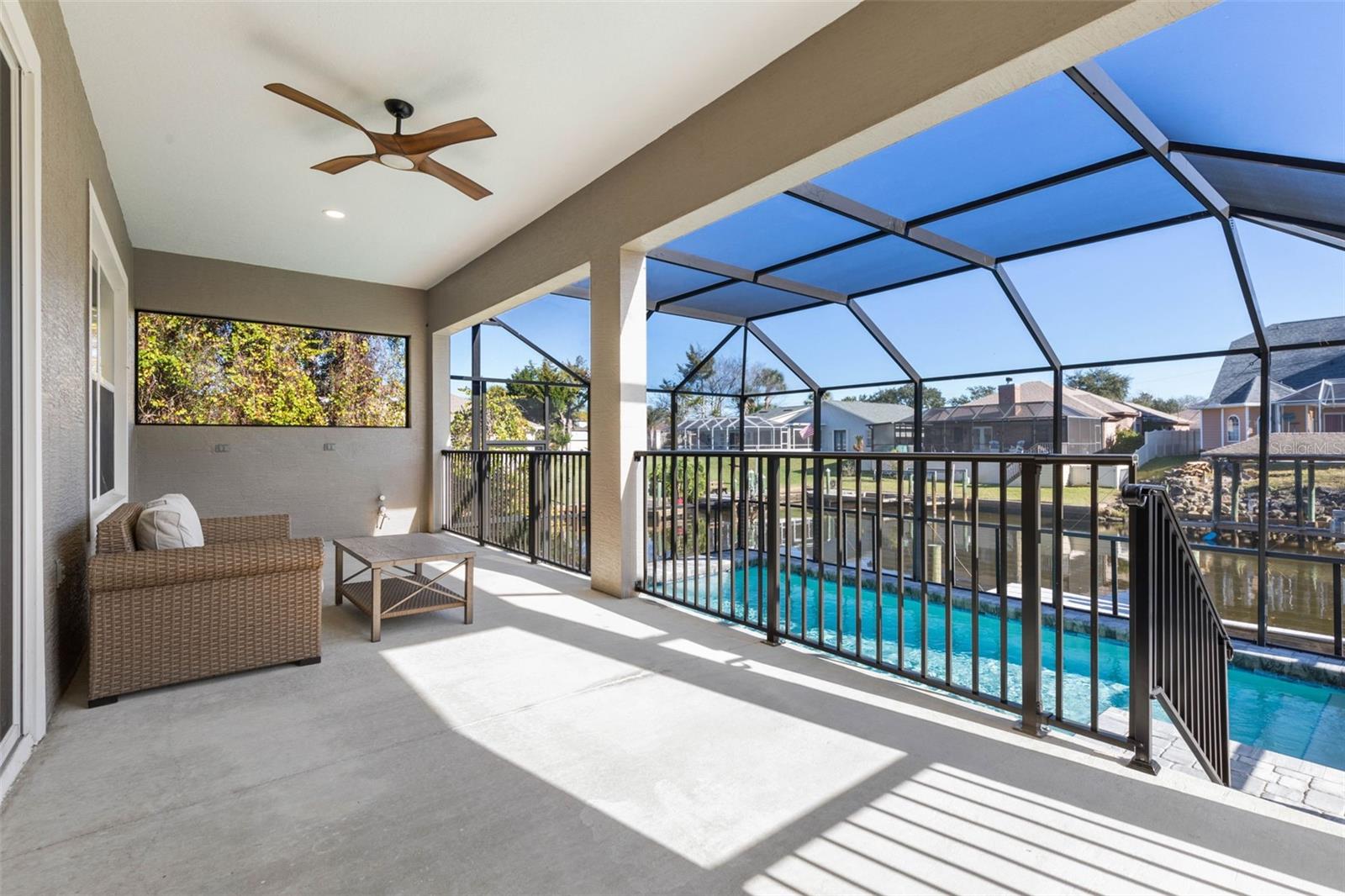 Image 25 of 82 For 7 Curtis Court