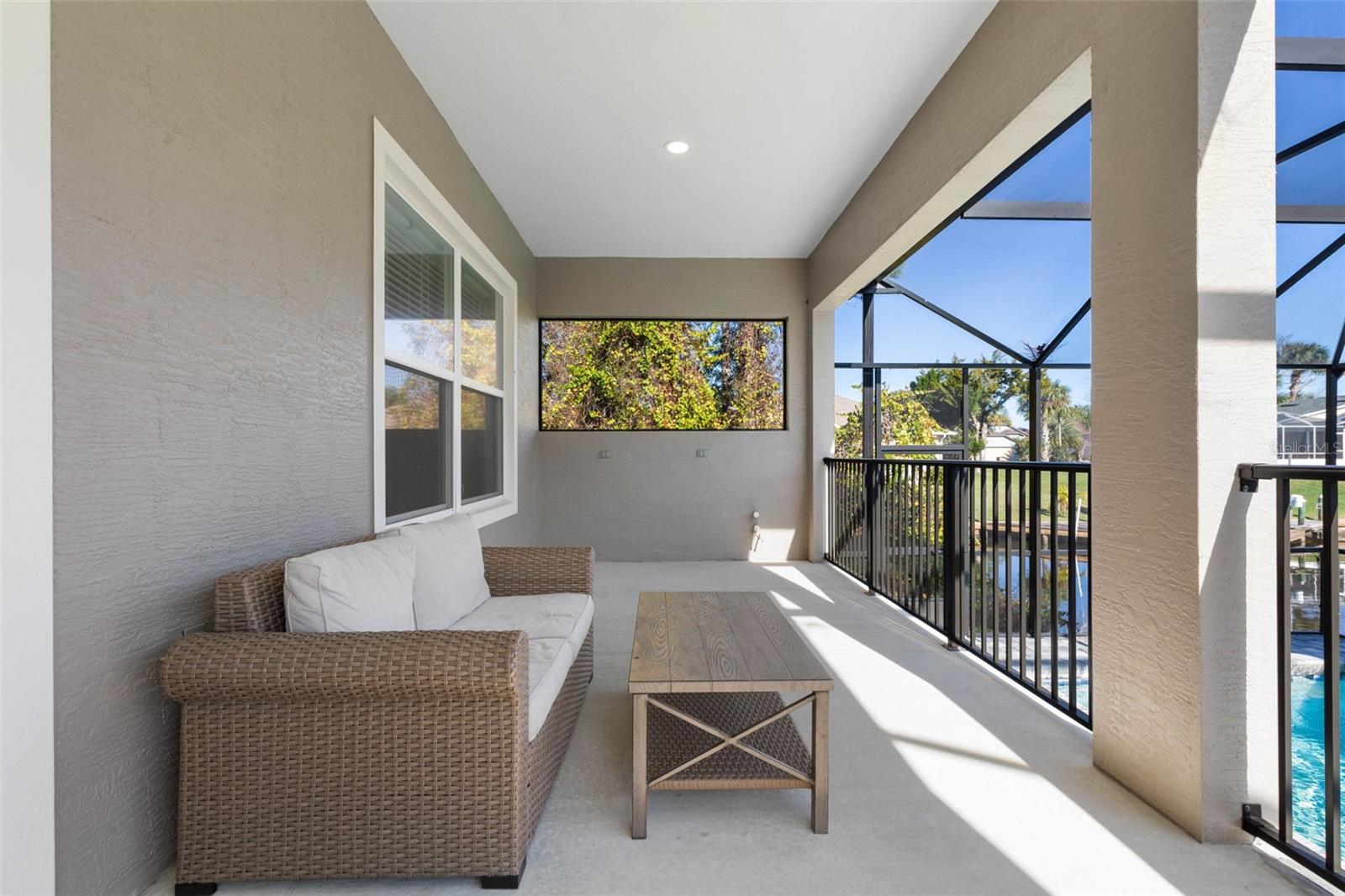 Image 26 of 82 For 7 Curtis Court