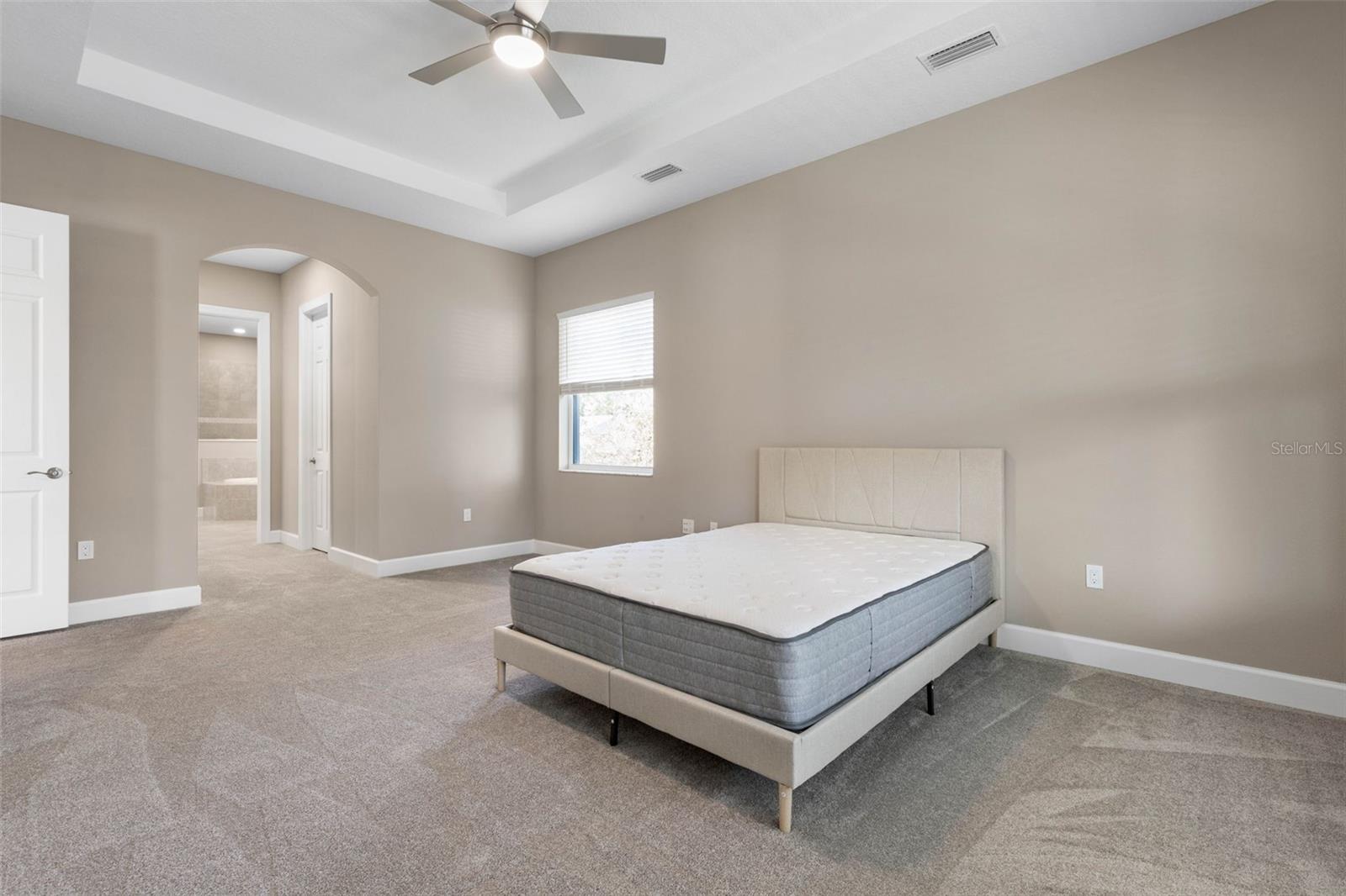 Image 38 of 82 For 7 Curtis Court