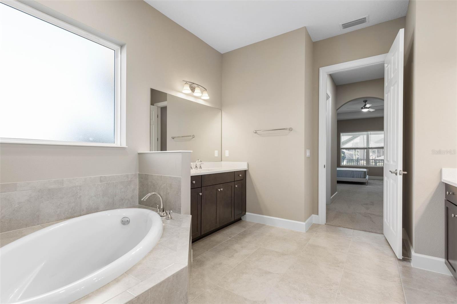 Image 41 of 82 For 7 Curtis Court