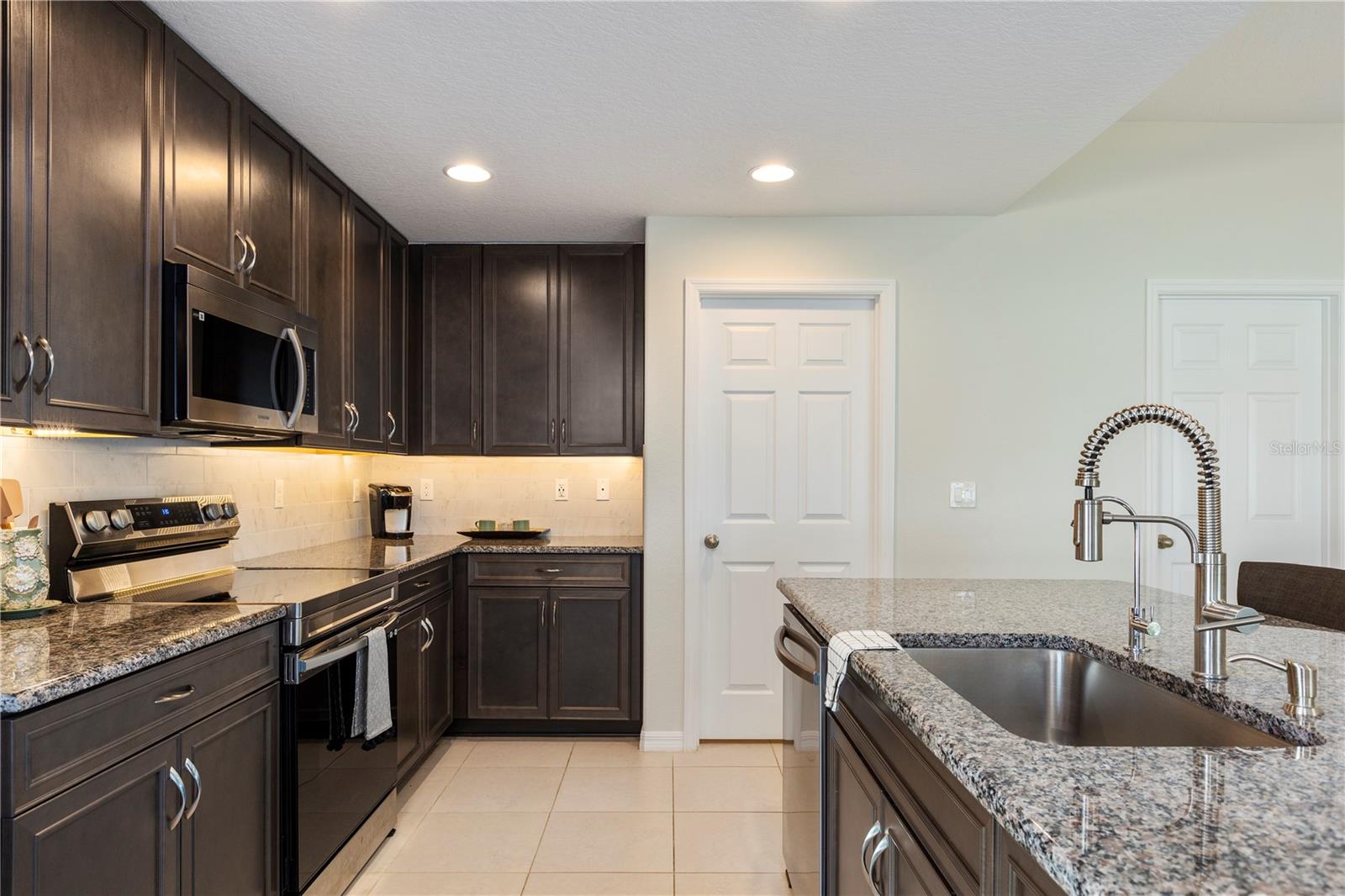 Image 5 of 28 For 10 Rale Place