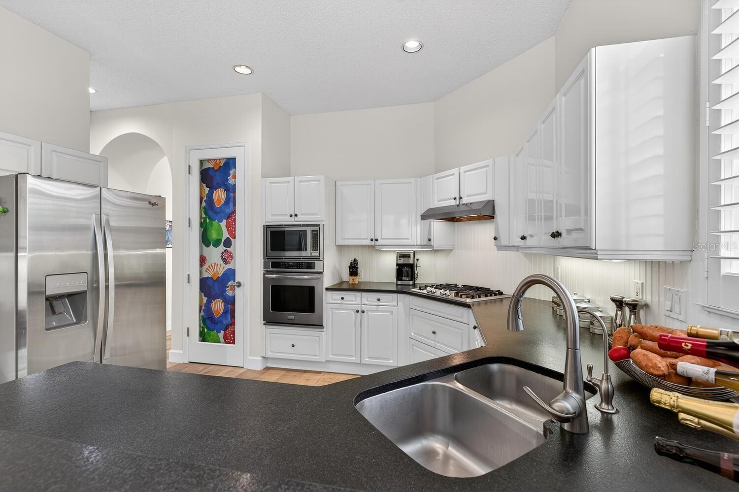 Image 18 of 94 For 8 Monterrey Drive