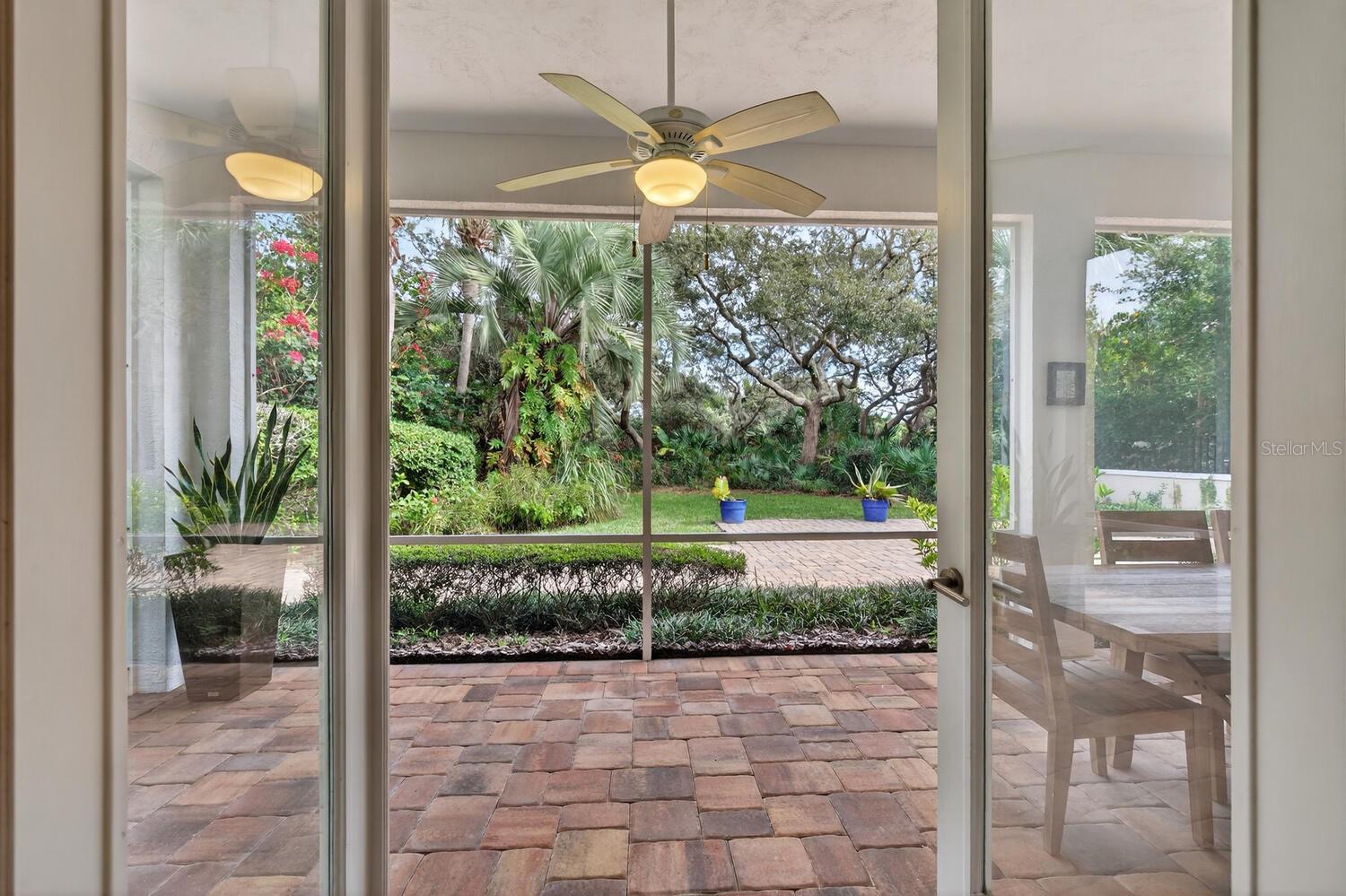 Image 25 of 94 For 8 Monterrey Drive