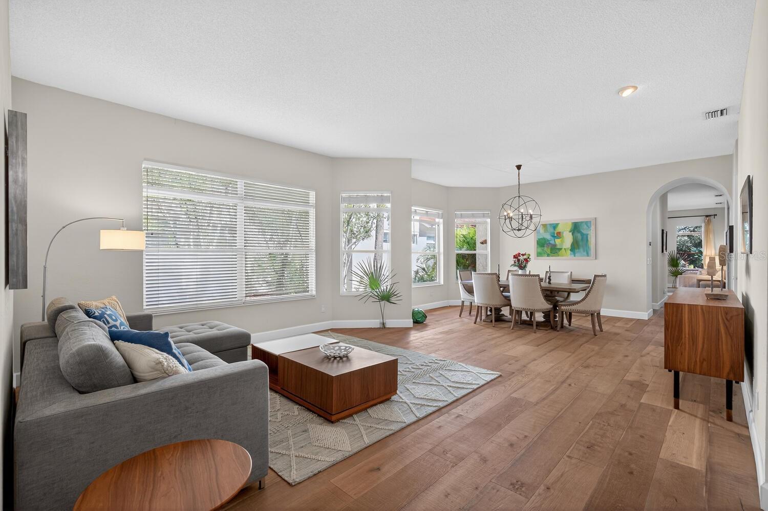 Image 4 of 94 For 8 Monterrey Drive