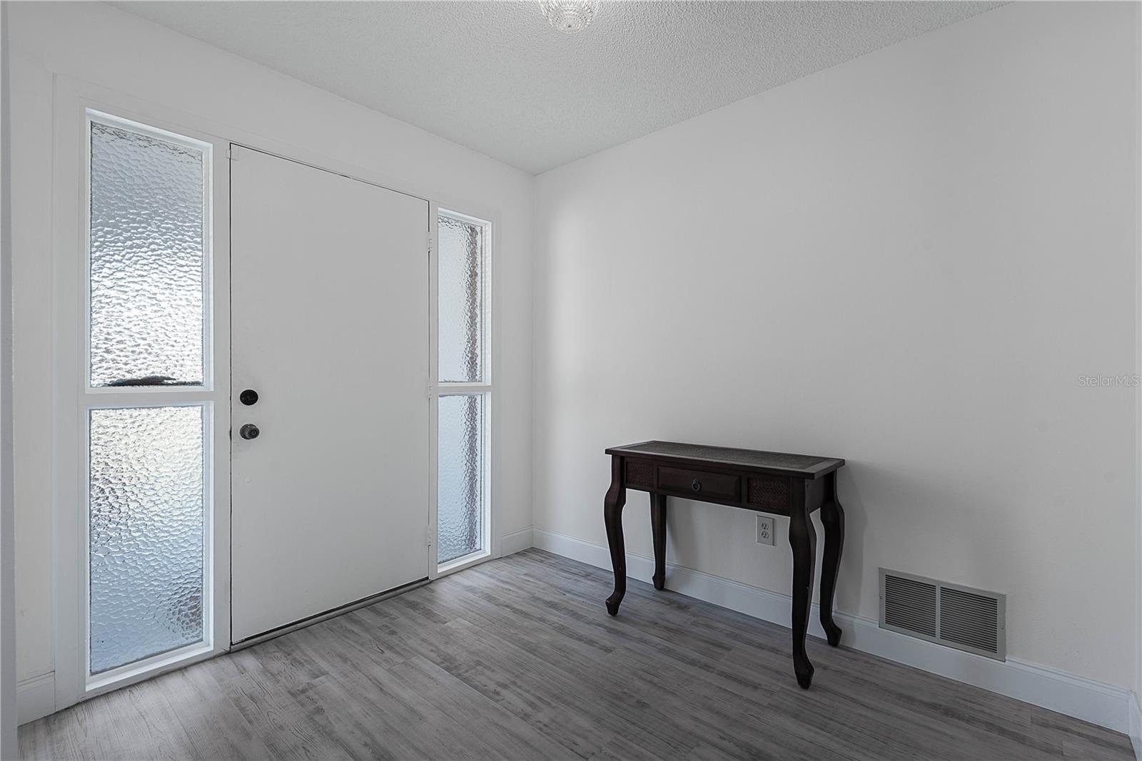 Image 12 of 80 For 31 Fleming Court