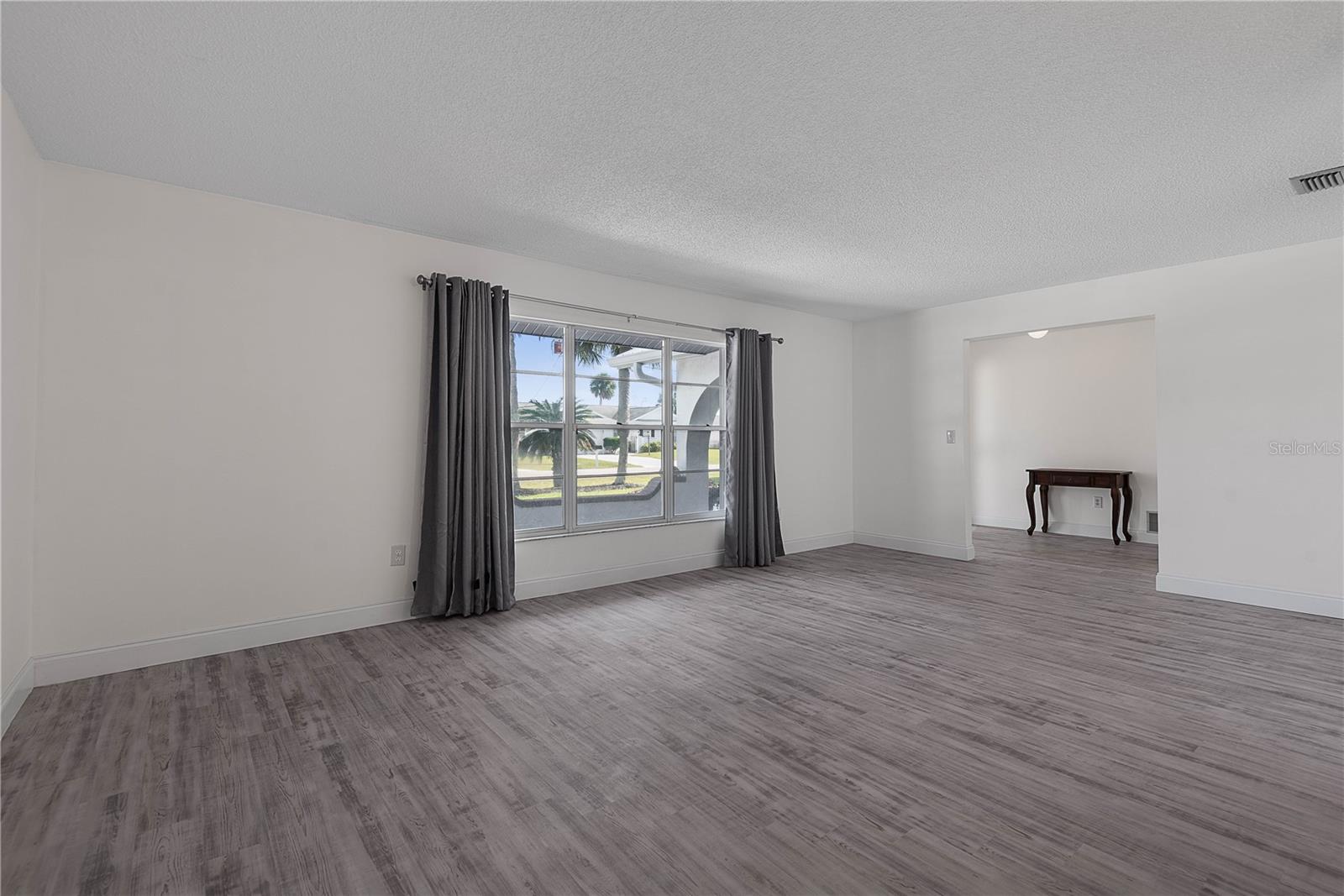 Image 17 of 80 For 31 Fleming Court