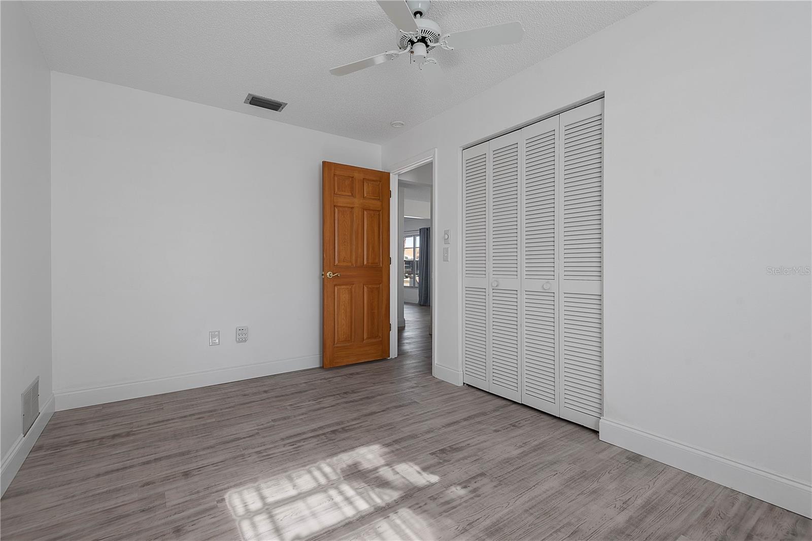 Image 54 of 80 For 31 Fleming Court