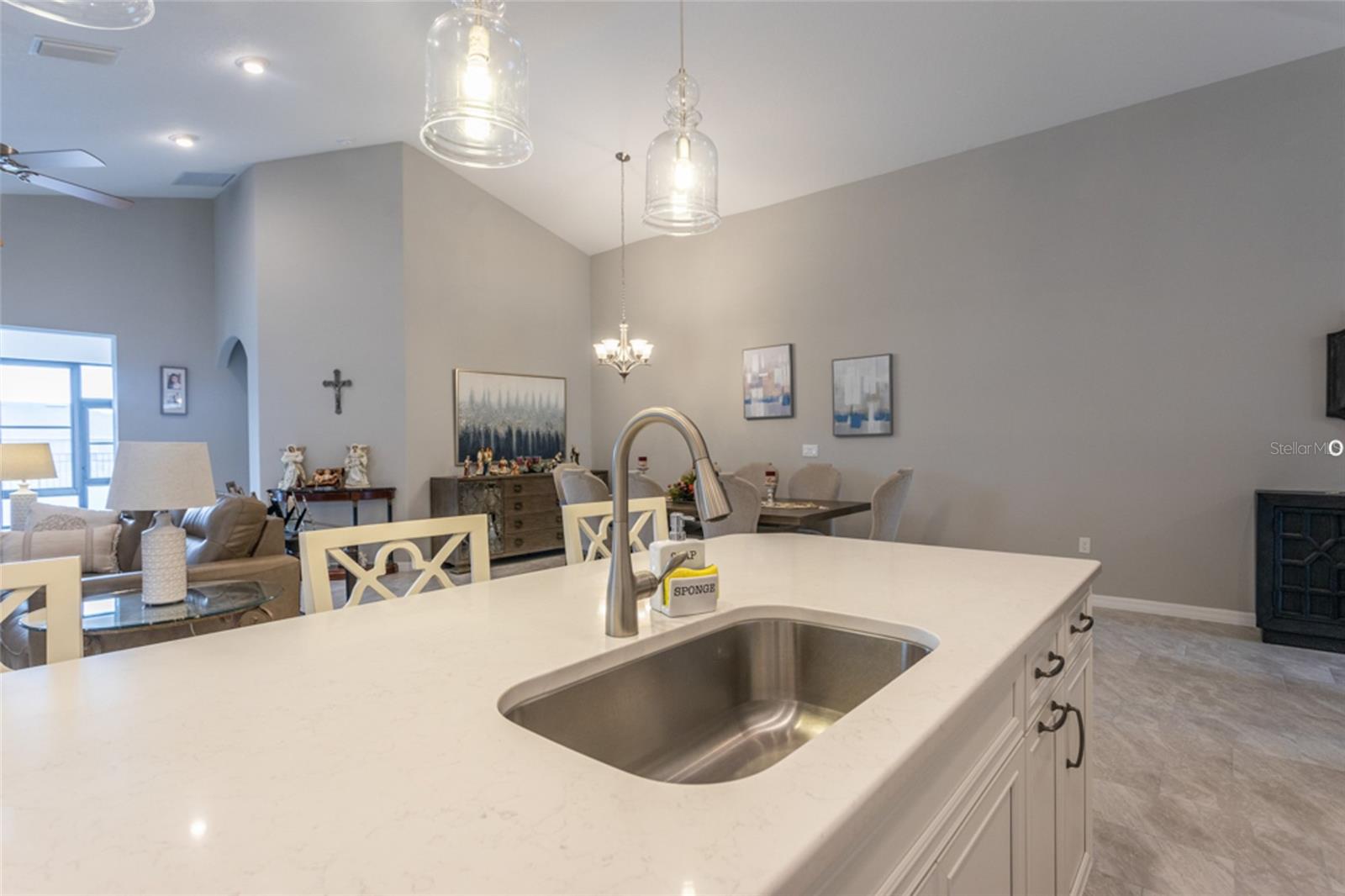 Image 15 of 38 For 21 Tideway Trail