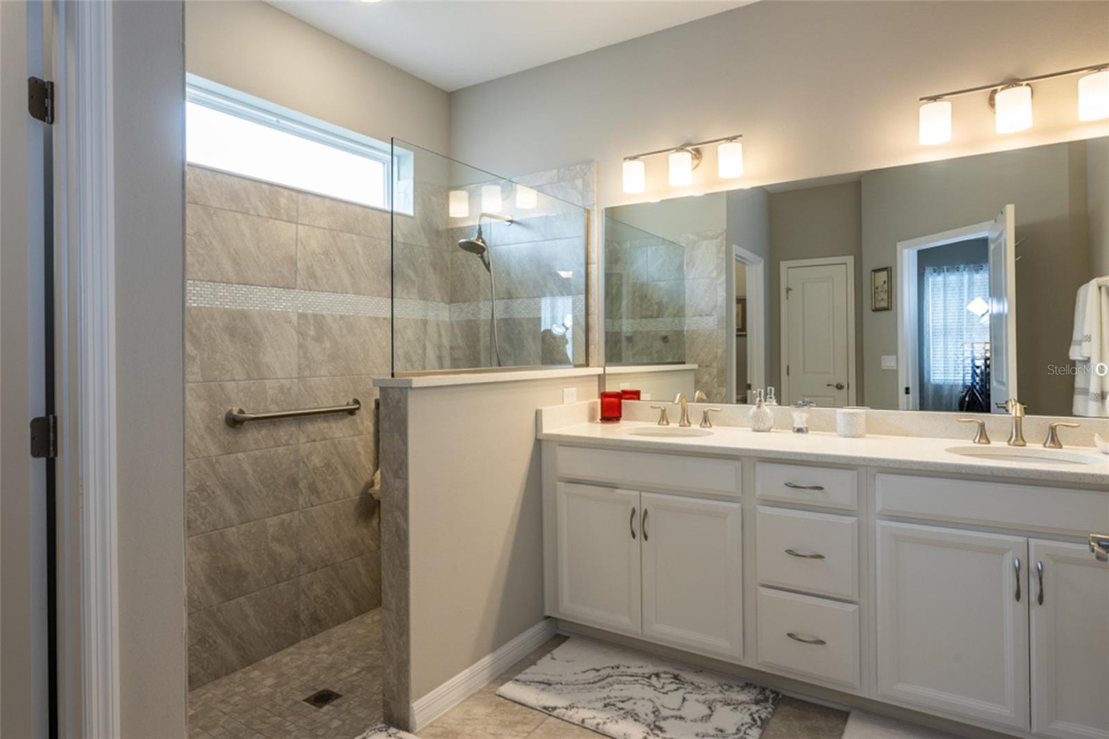 Image 24 of 38 For 21 Tideway Trail