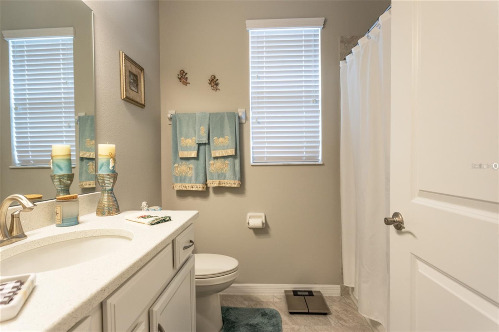 Image 28 of 38 For 21 Tideway Trail