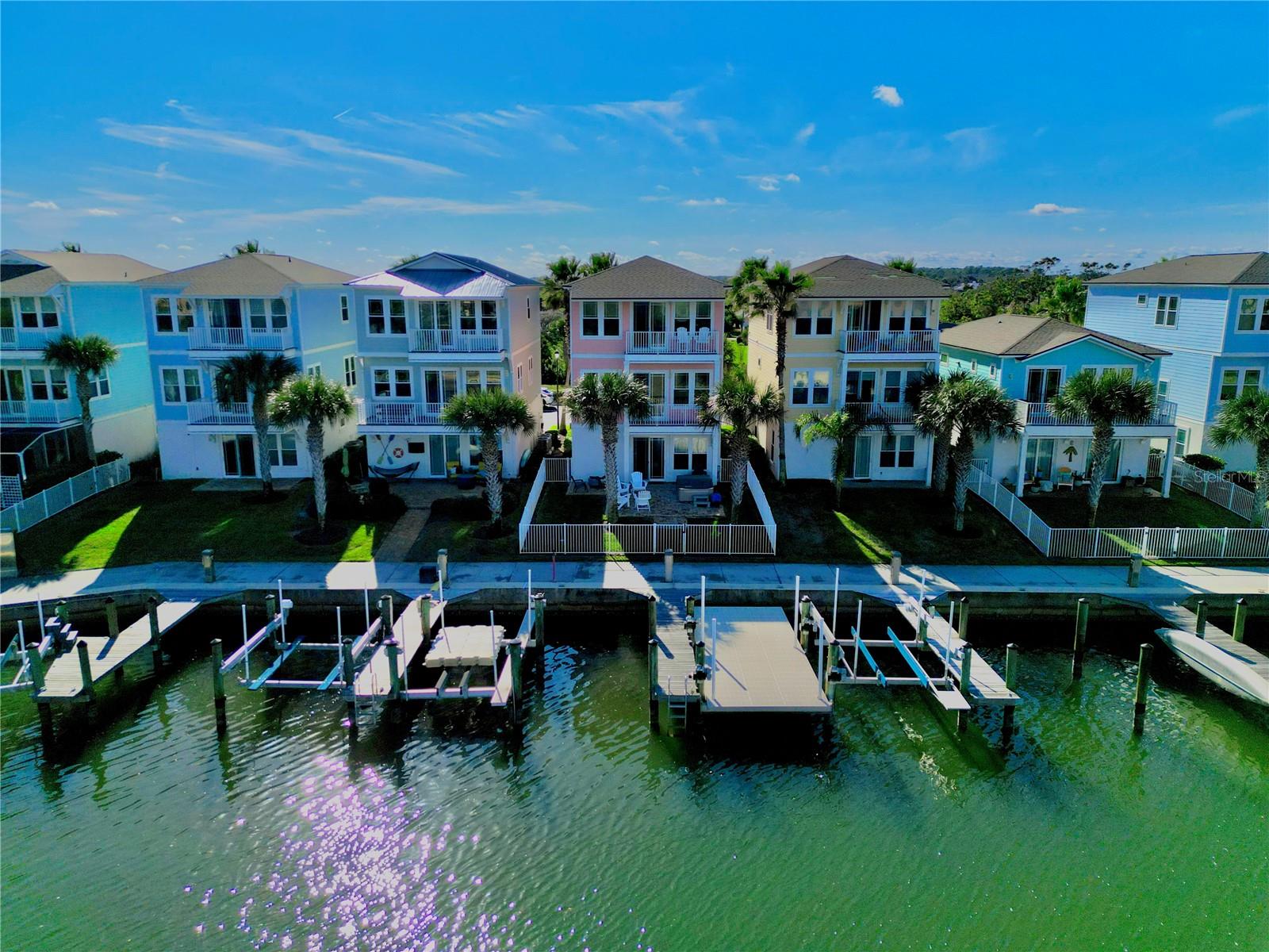 Image 4 of 86 For 2727 Morning Light Court