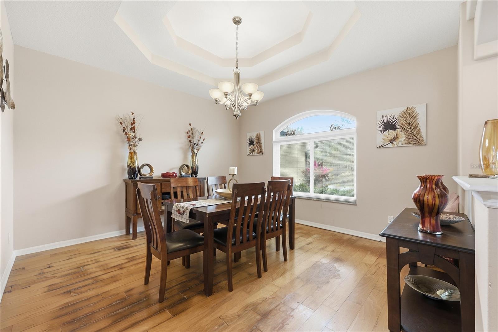 Image 10 of 48 For 57 Pickering Drive