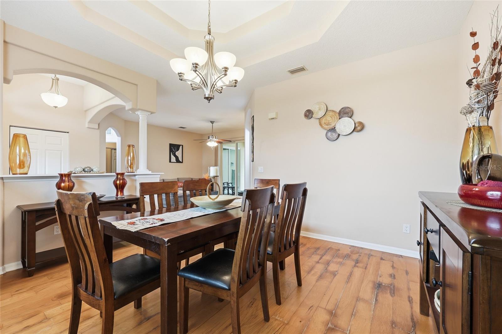 Image 11 of 48 For 57 Pickering Drive