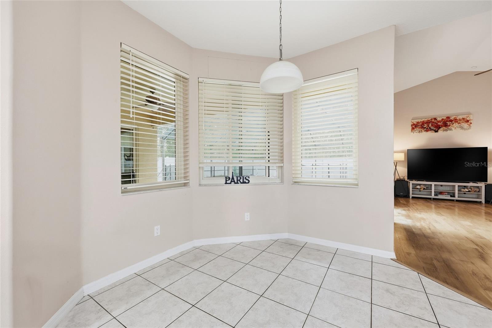 Image 17 of 48 For 57 Pickering Drive