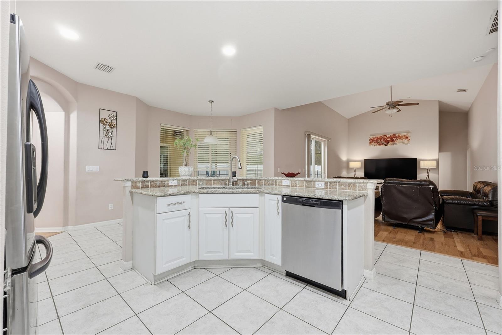 Image 20 of 48 For 57 Pickering Drive