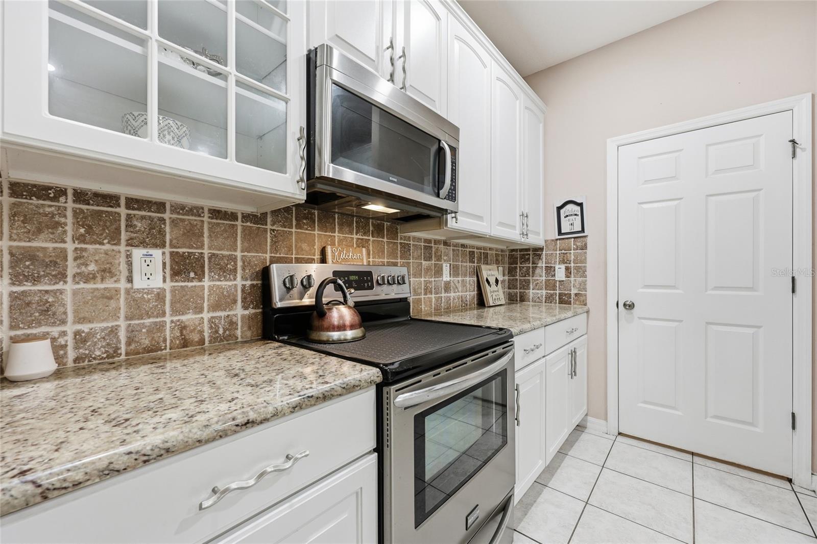 Image 22 of 48 For 57 Pickering Drive