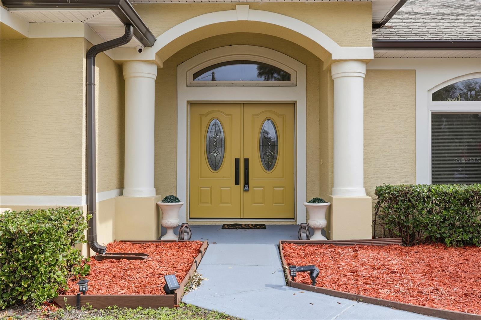 Image 3 of 48 For 57 Pickering Drive