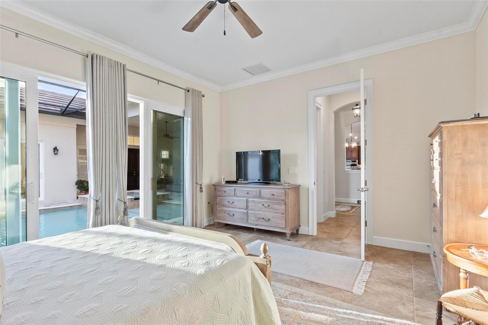 Image 22 of 37 For 54 New Water Oak Drive