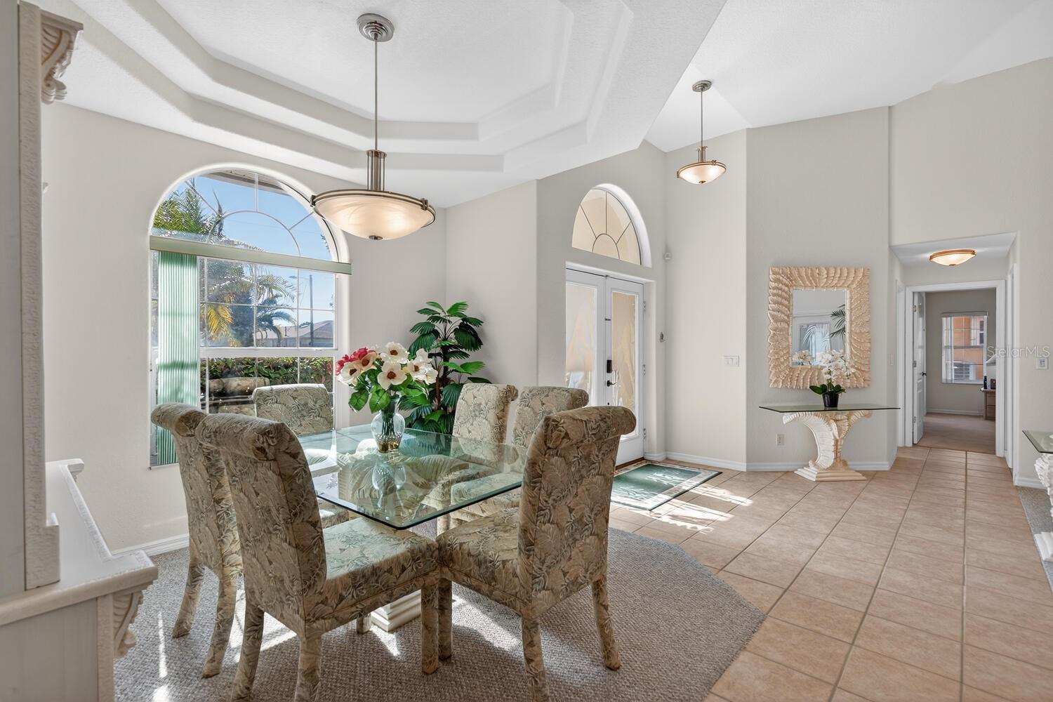 Image 14 of 73 For 10 Collinson Court